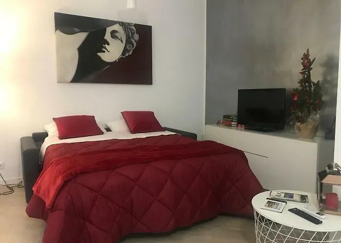 Apartment Rhome Merulana