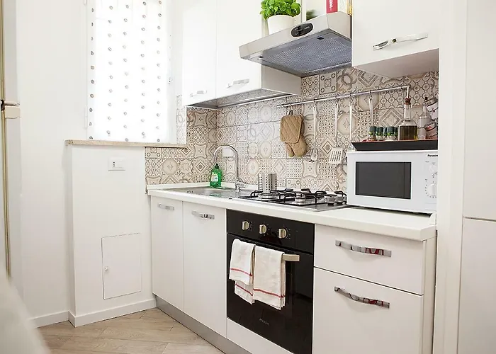 Rhome Merulana Apartment *